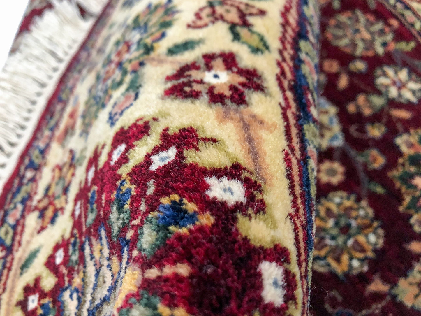 Indo-Persian dkred/ivory 4' Round-3