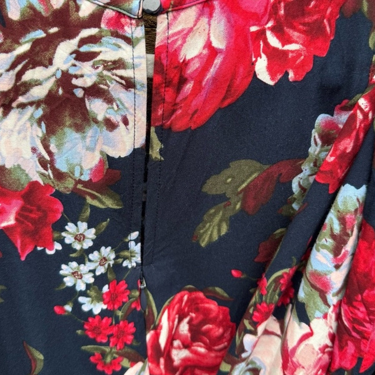 Loft Womens Small Navy Red Sleeveless Back Zip Tie Waist Floral Romper Jumpsuit