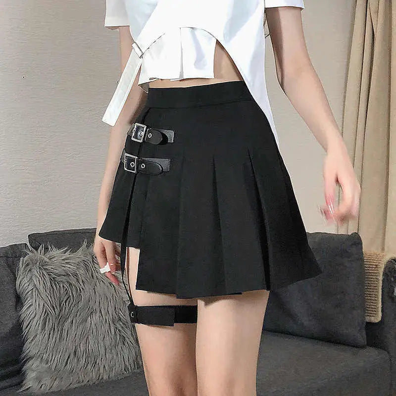 Dark Leg Ring Asymmetric Pleated Skirt
