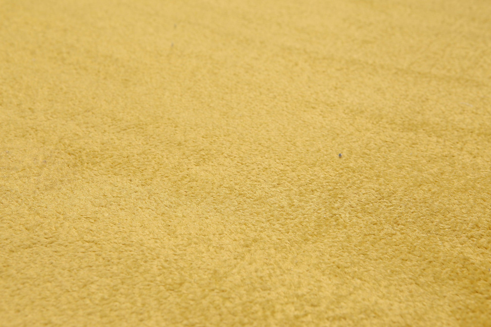 5'3" x 7'9" Modern 100% Polypropylene Area Rug Gold-1