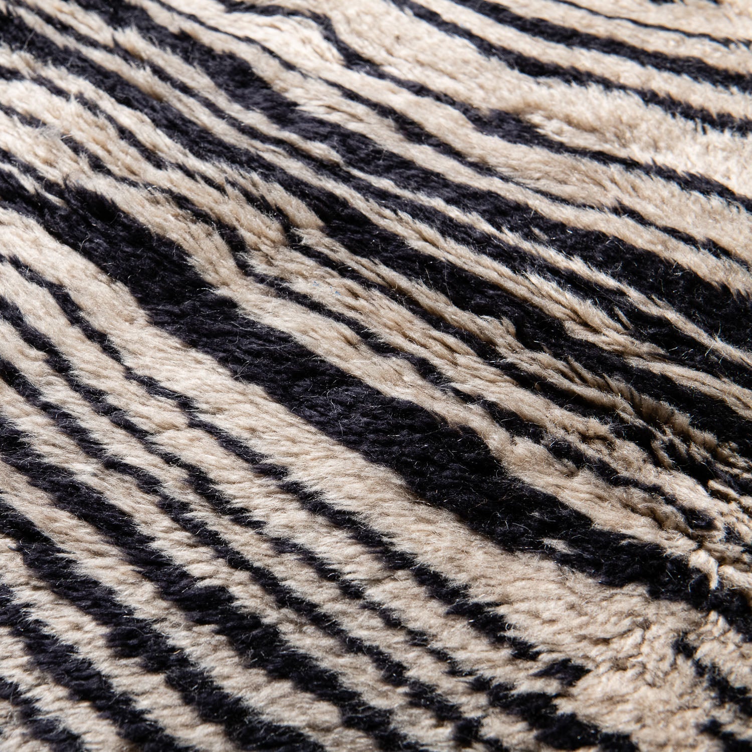 Desert Dazzle - Luxury Shag Moroccan Rug-2