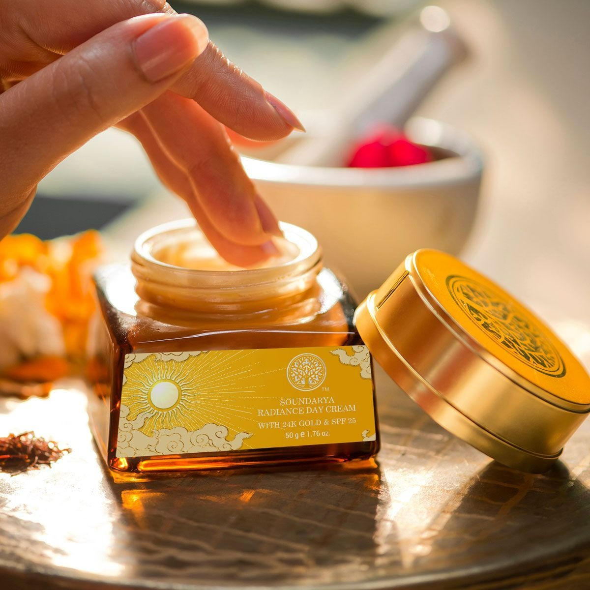 Forest Essentials Soundarya Radiance Cream With 24K Gold & SPF30