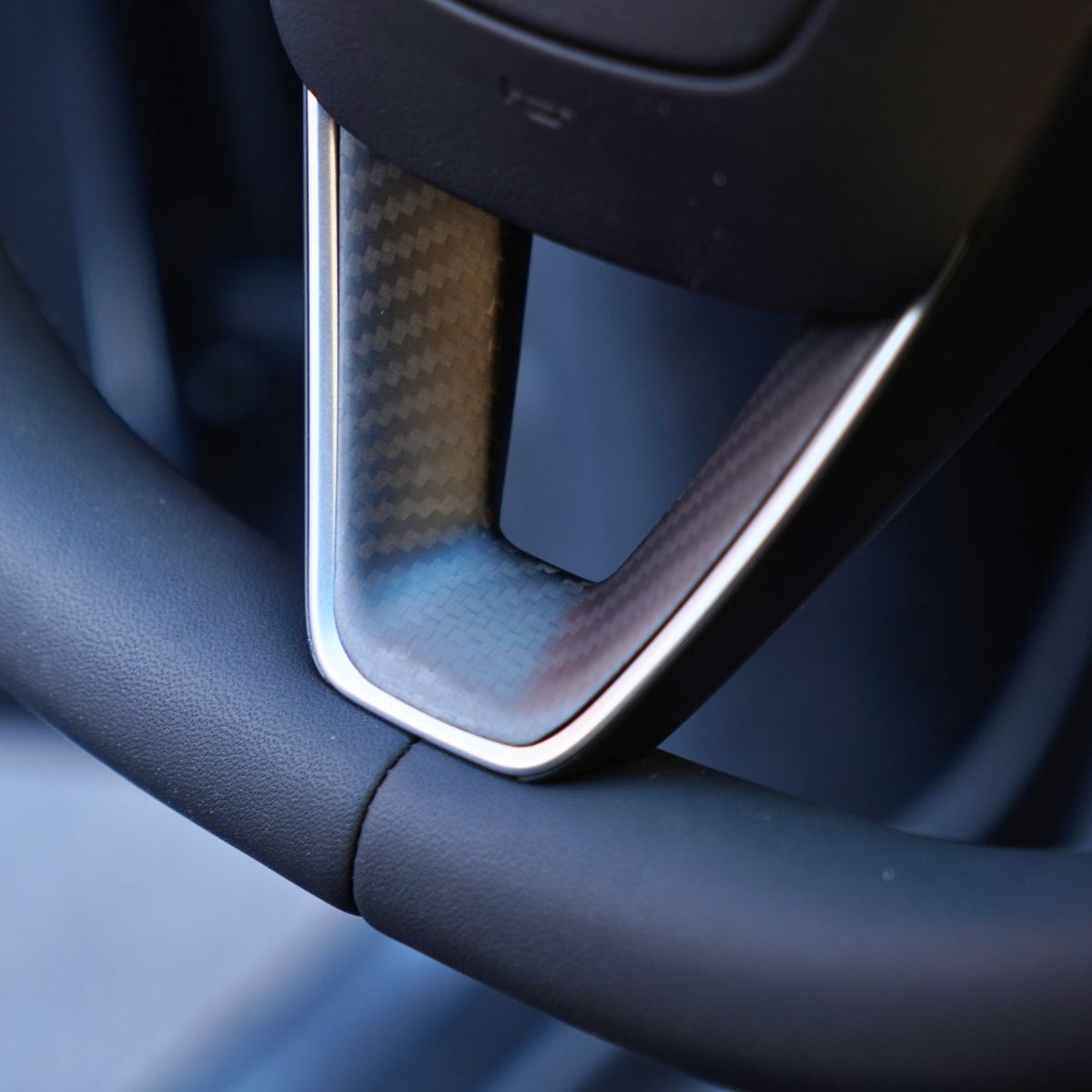 Real Dry Carbon Fiber Steering Wheel Bezel Overlay for Model 3 Highland & Model Y Juniper (3 Pieces)
