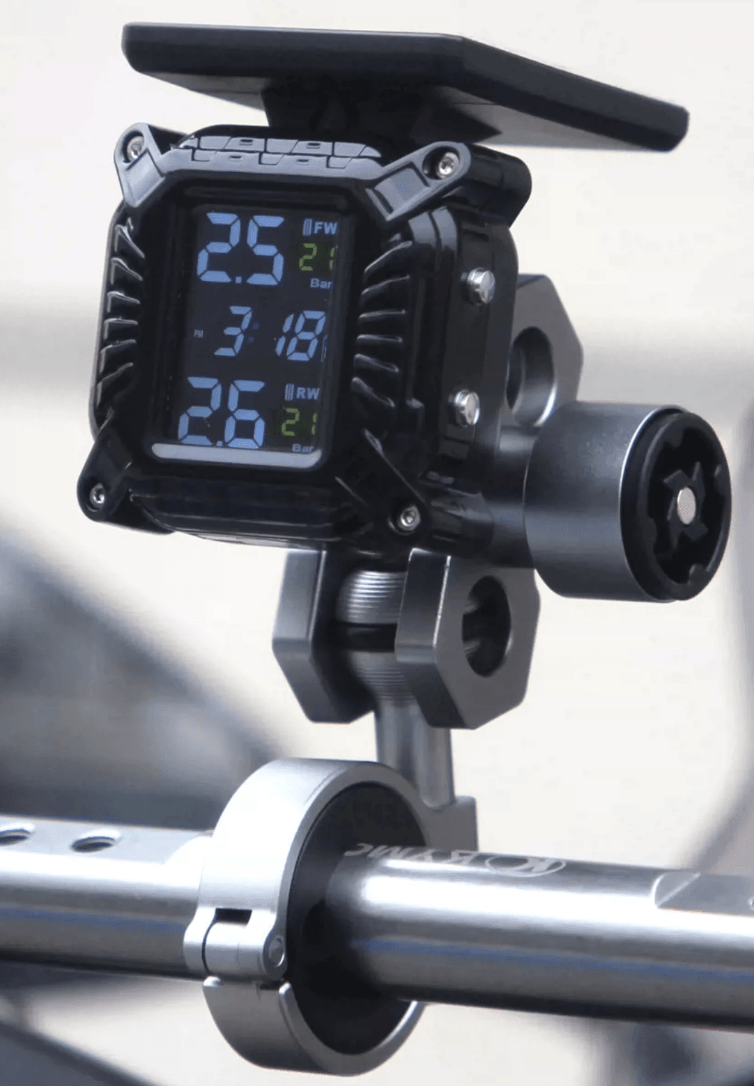 DX™ Solar Power Motorcycle Tire Pressure/Temperature Monitor