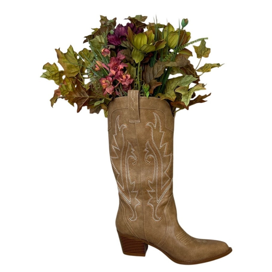 Handmade Upcycled Valentine Rustic Cowboy Boot Flower Table Decor Wall Hanging