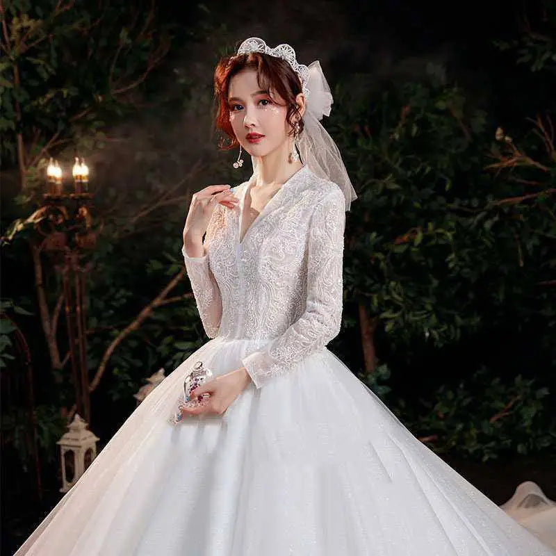 Elegant Lace Bridal Temperament Trailing Long Sleeves