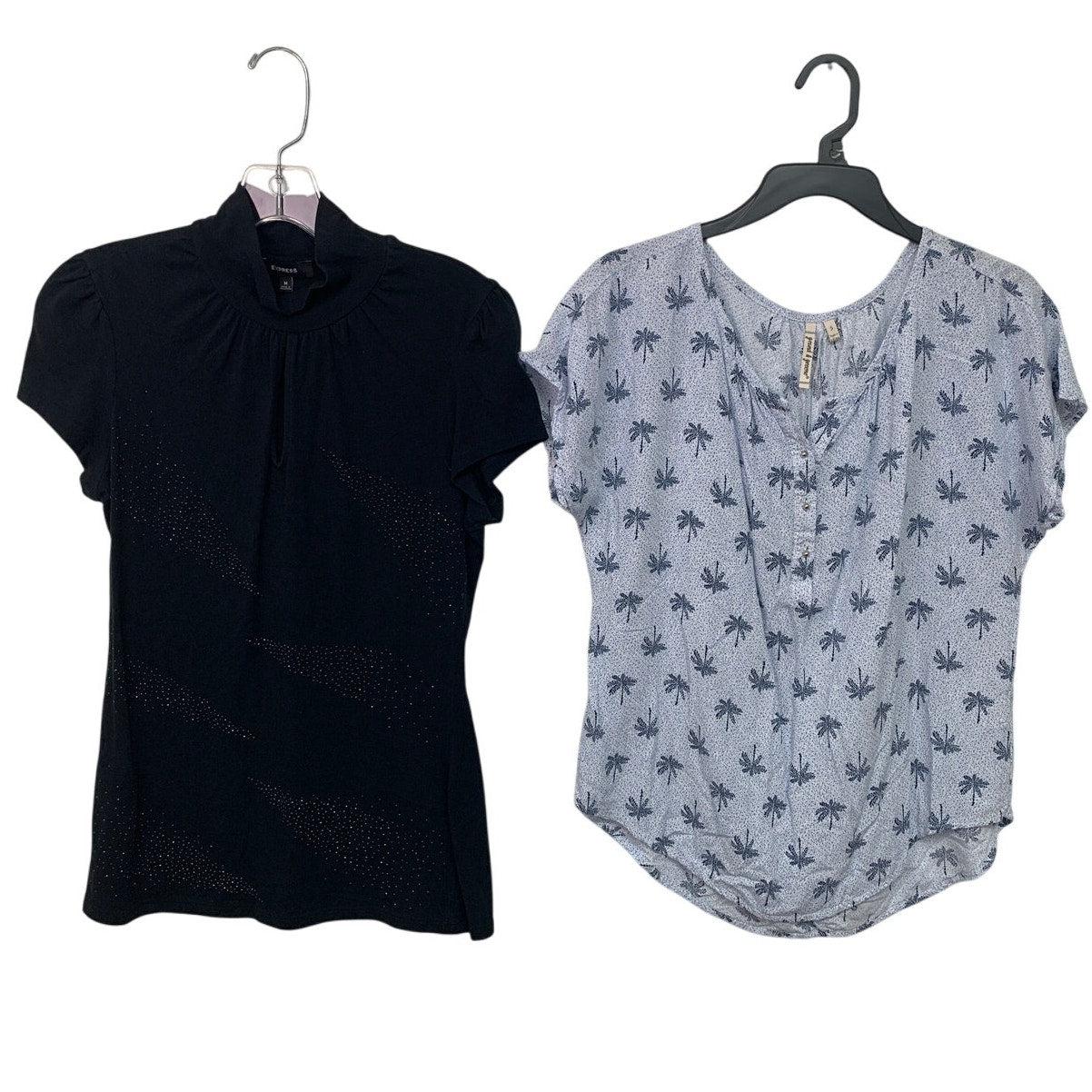 Lot of 2 Grand & Greene Express Small/Medium Short Sleeve Palm Tree Keyhole Tops