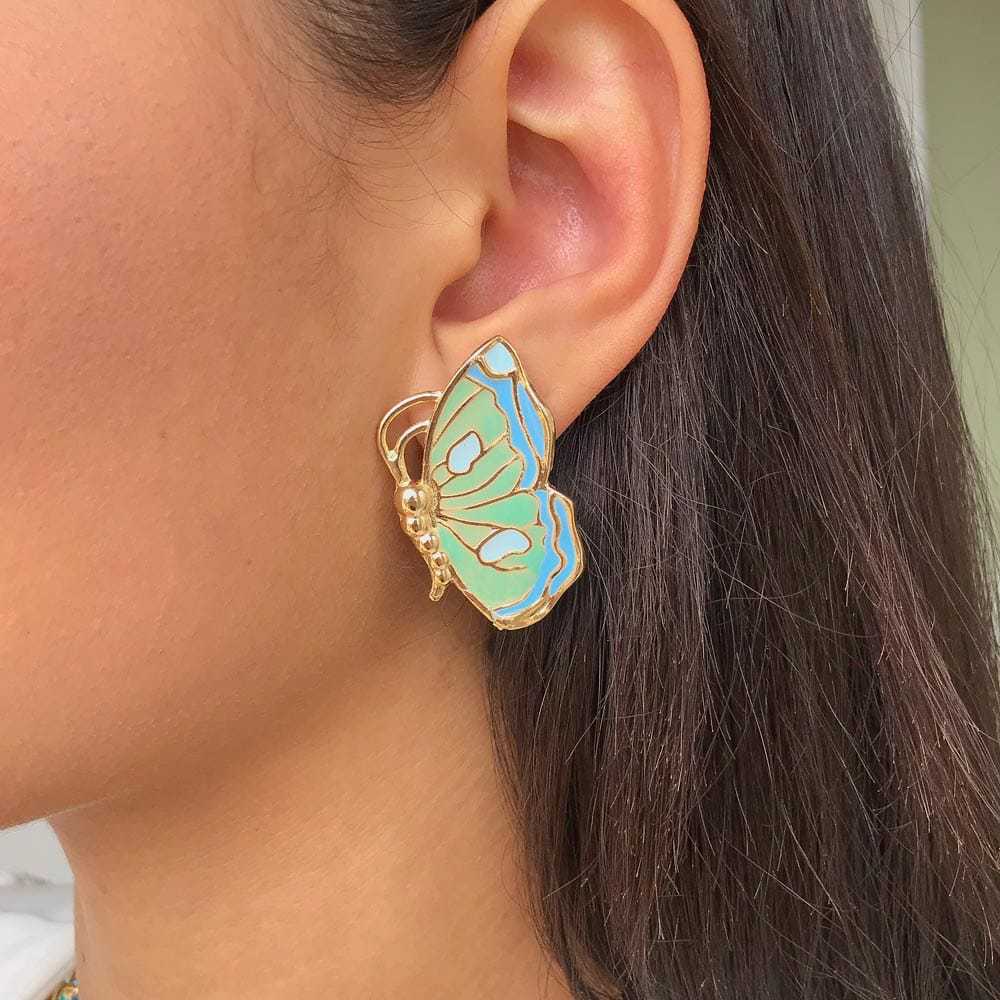 Retro Exaggerated Butterfly Symmetrical Gradient Pendant Stud Earrings