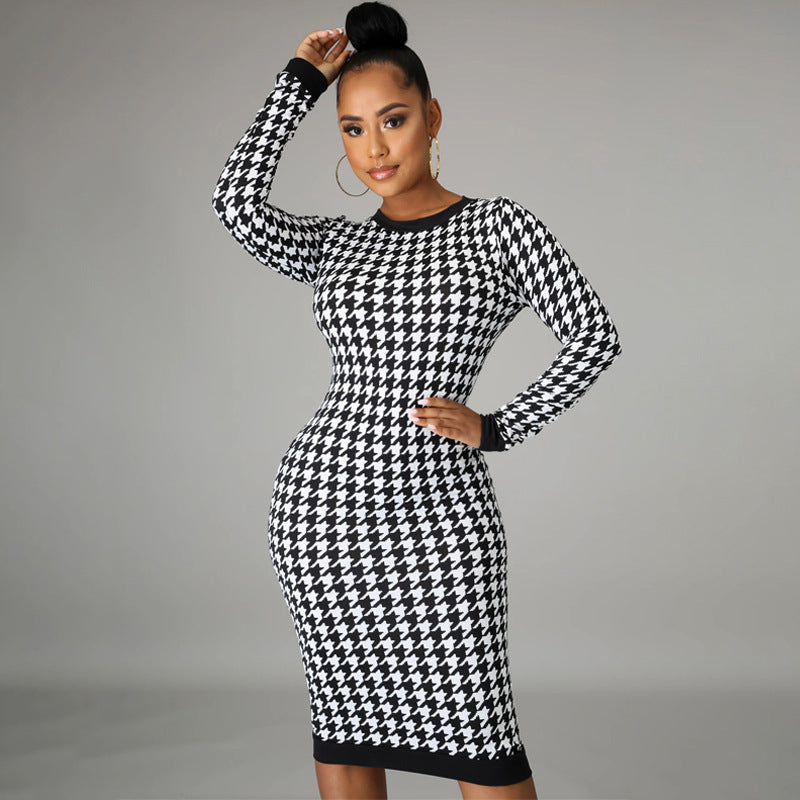 Long-sleeved Round-neck Back Cut-out Dress