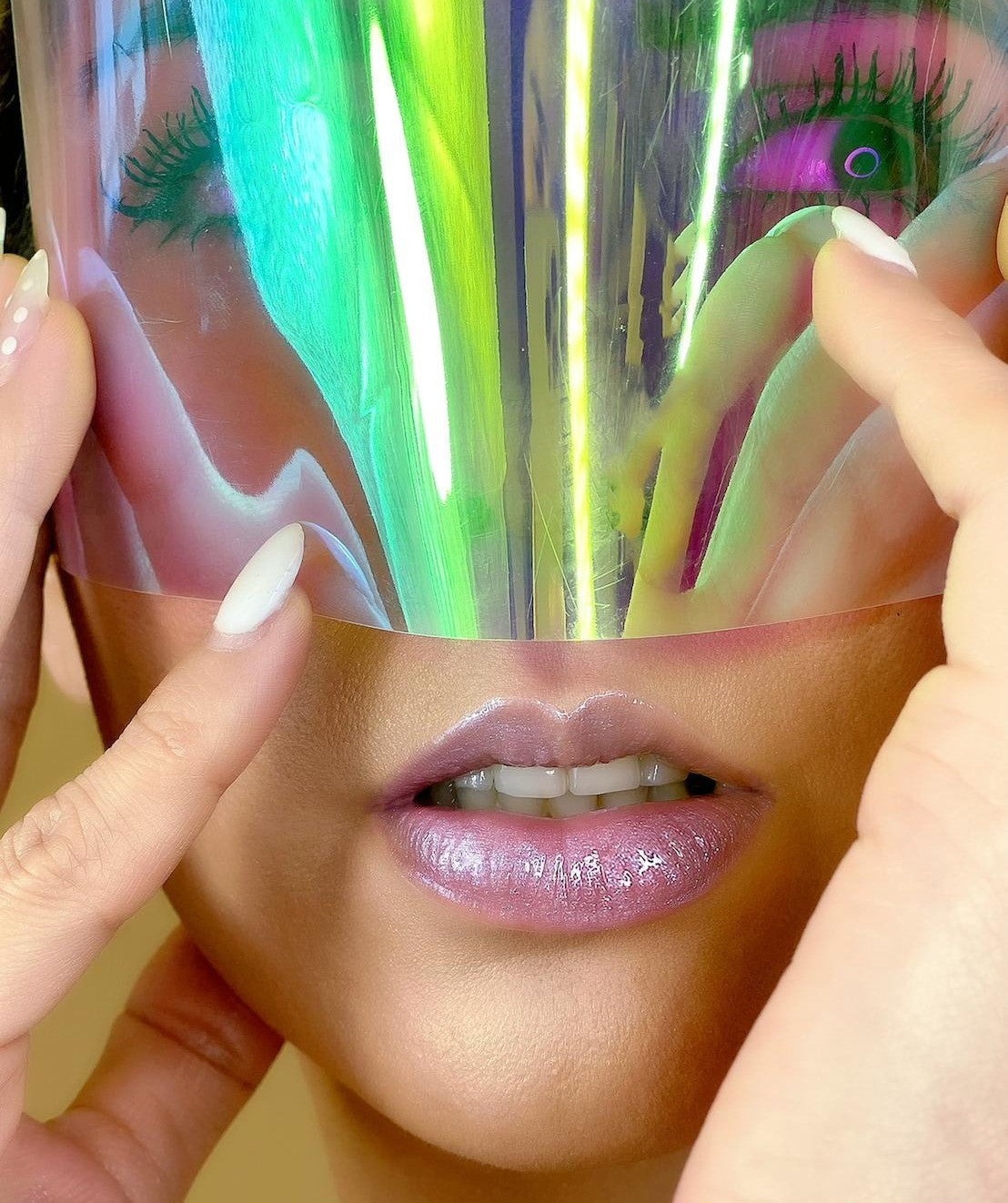 Semi-Clear Lip-gloss 5-0