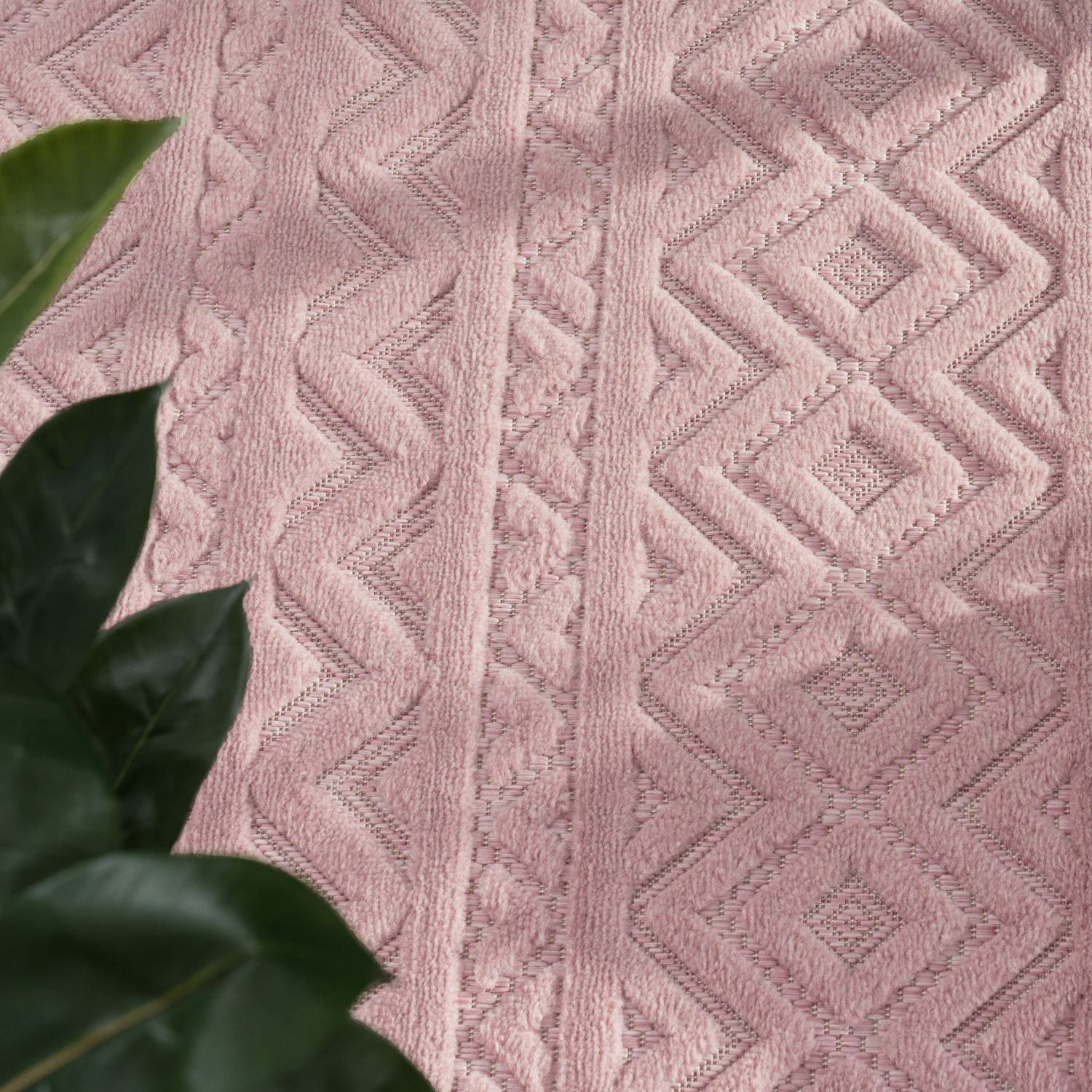 Indoor Outdoor Rug Livorno Boho High-Low Pattern In Pink-1