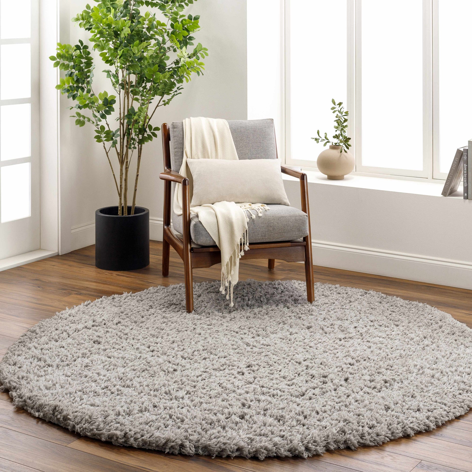 Siari Solid Medium Gray Shag Rug-3