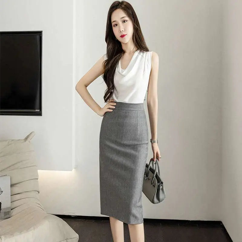 Gray Textured Line Sheath Skirt