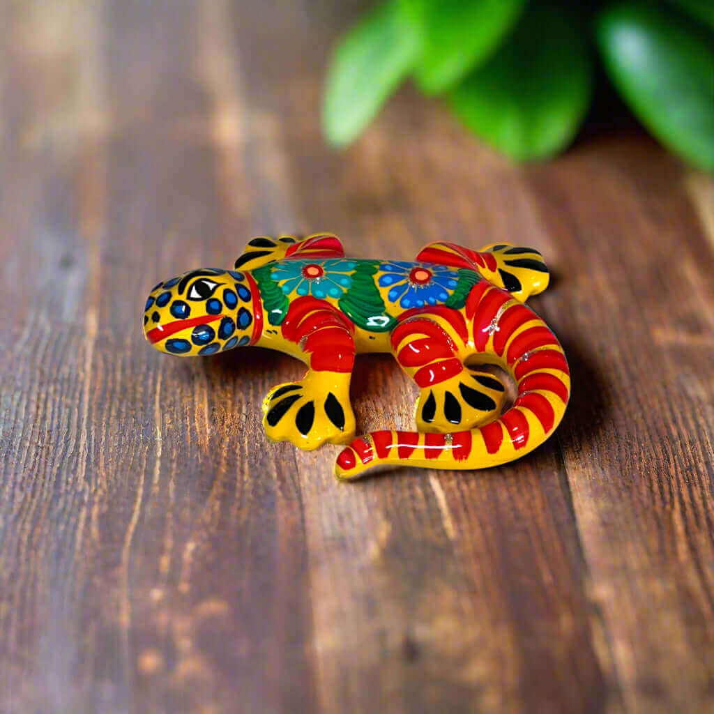 Talavera Lizard Figurine | Mexican Handcrafted Wall Decor