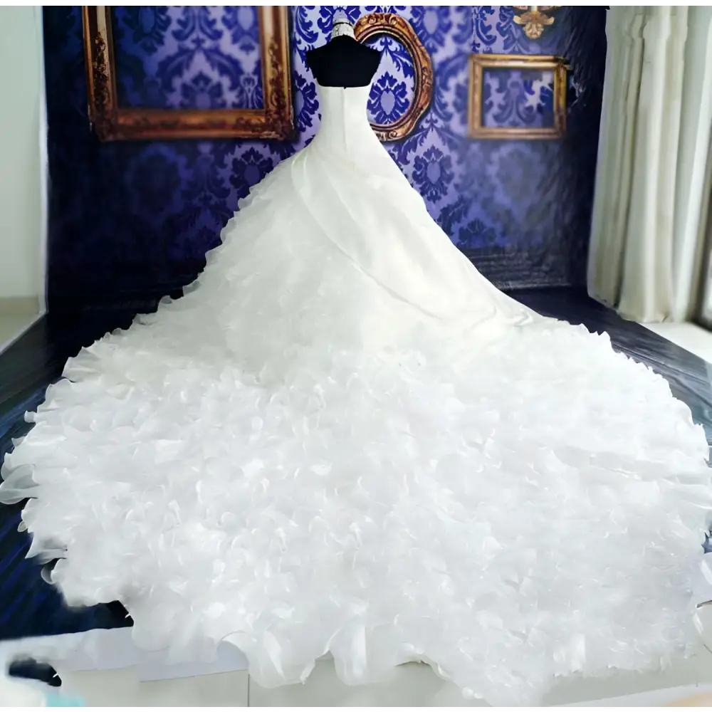 High-end Ruffled Big Tail Wedding Dress Wholesale
