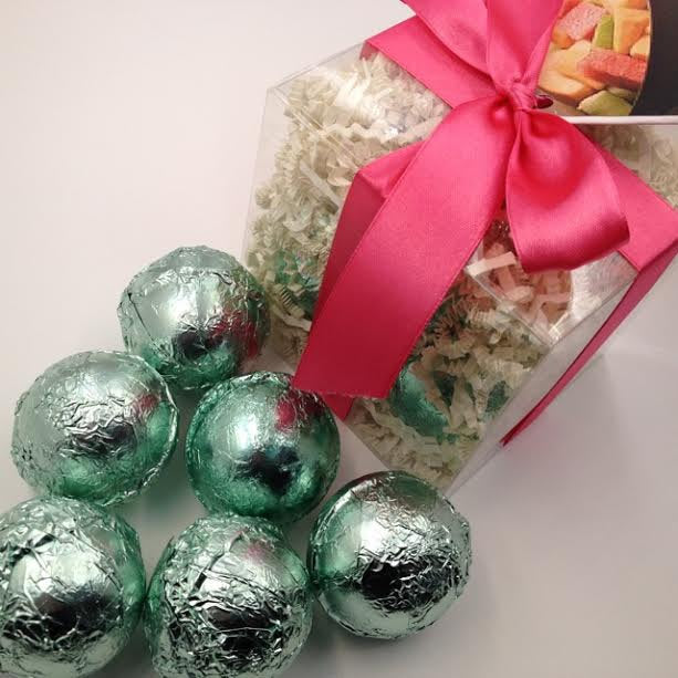 Luxury Bath Bomb GIFT SET with 6 (six) 2.25 oz bath bombs, (select from drop down menu Fragrances R thru Z)