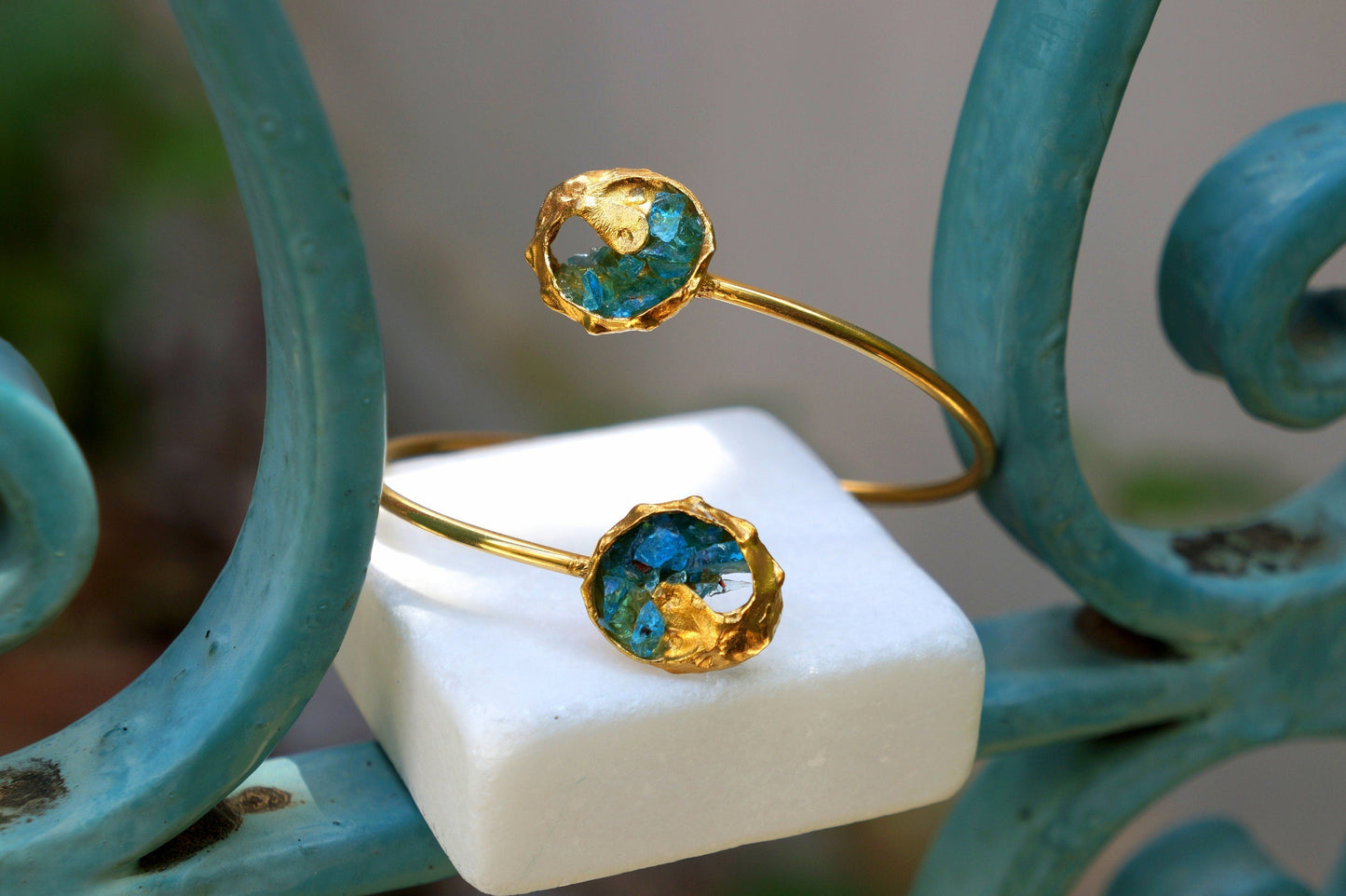 Murano Glass Bracelet: Venetian Blue Shells - Gold Plated Sterling Silver-1