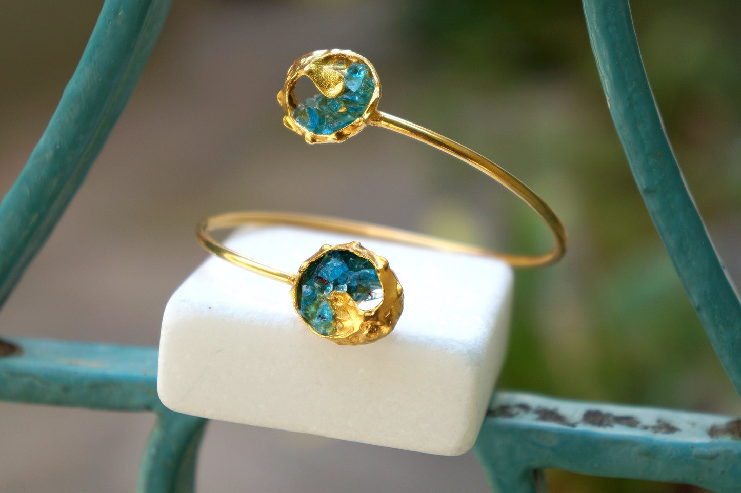 Murano Glass Bracelet: Venetian Blue Shells - Gold Plated Sterling Silver-3