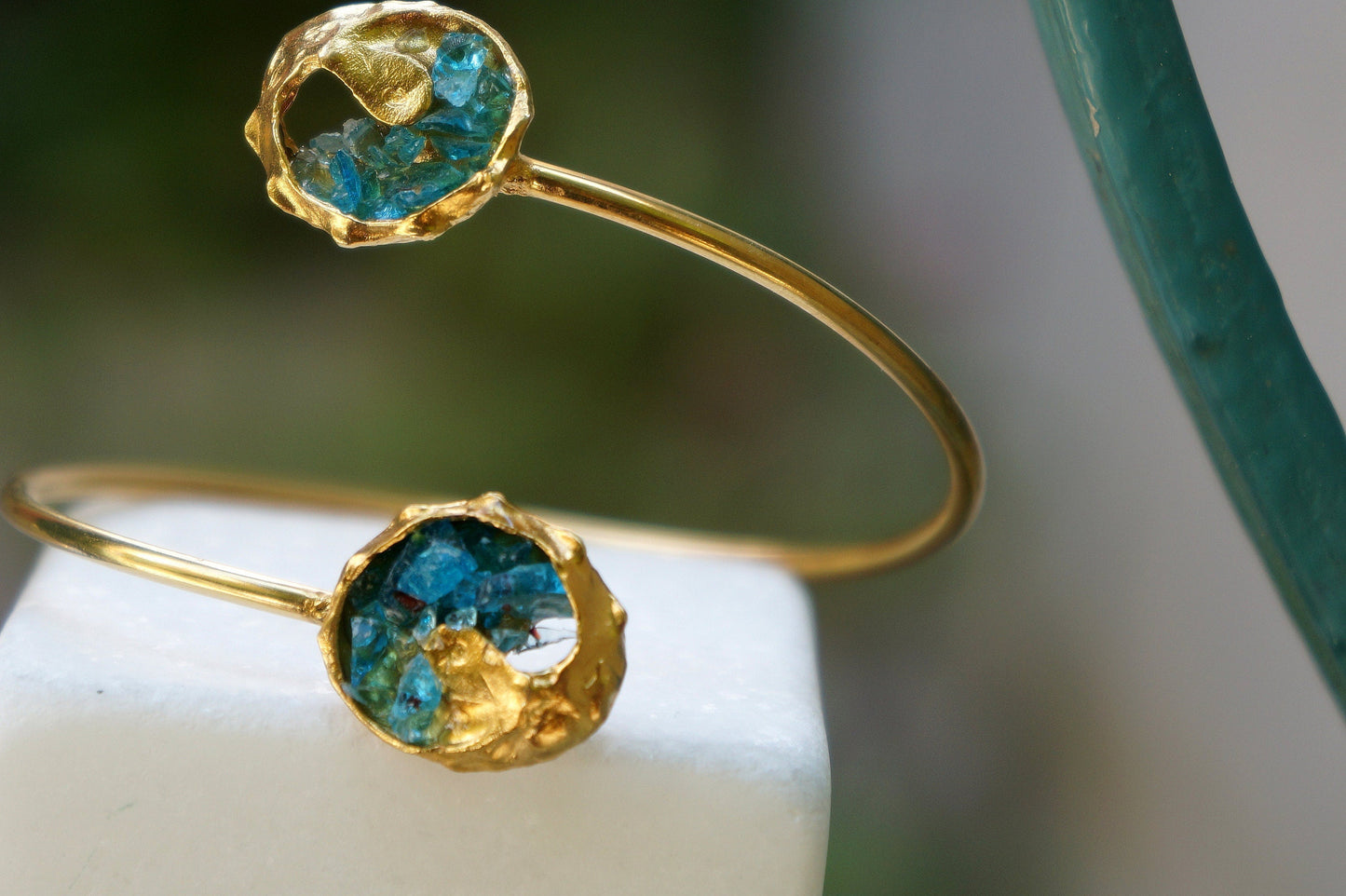 Murano Glass Bracelet: Venetian Blue Shells - Gold Plated Sterling Silver-2