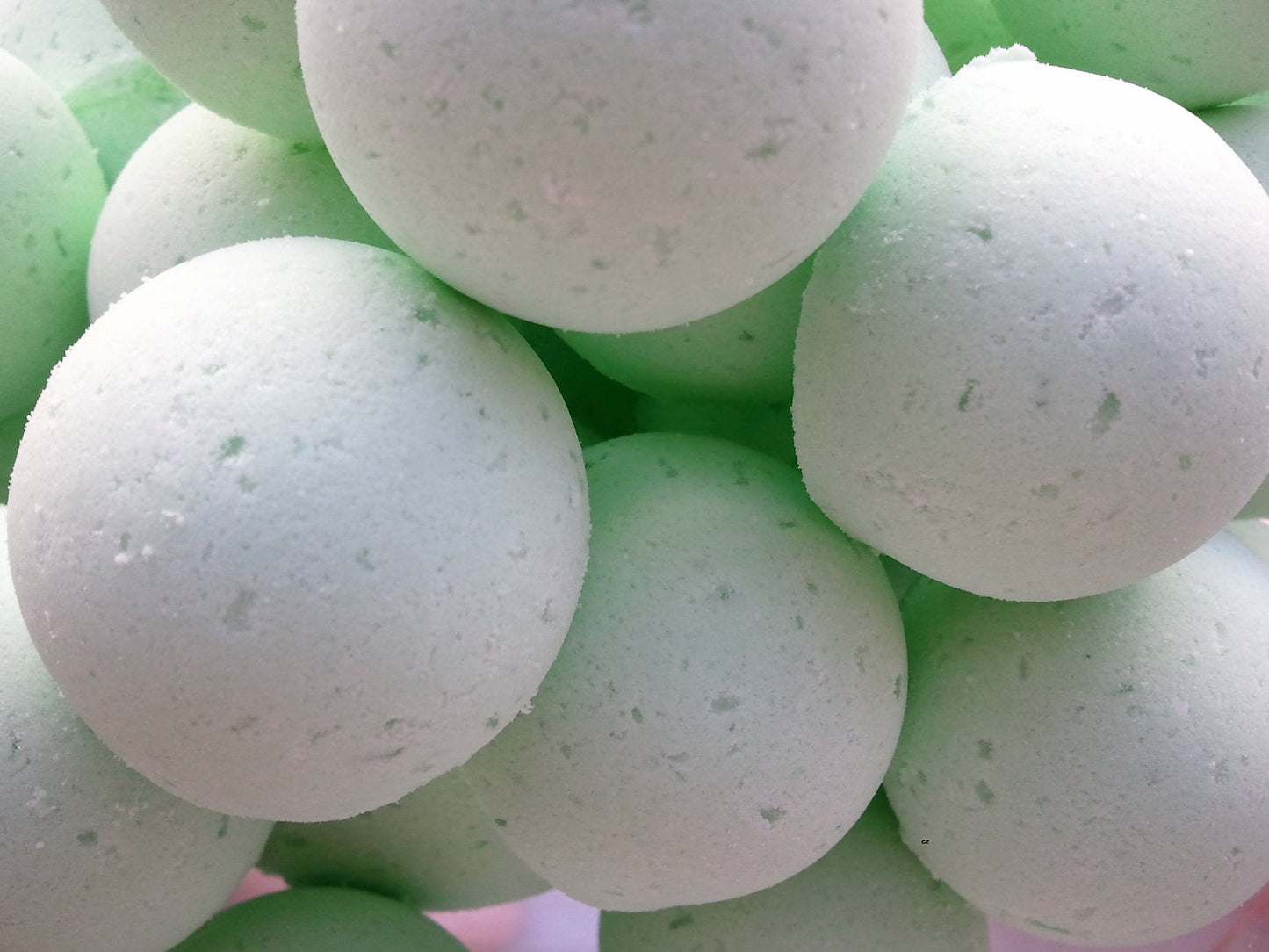 14 bath bombs in Coconut Lime fragrance, gift bag bath fizzies, great for dry skin, shea, cocoa, 7 ultra rich oils