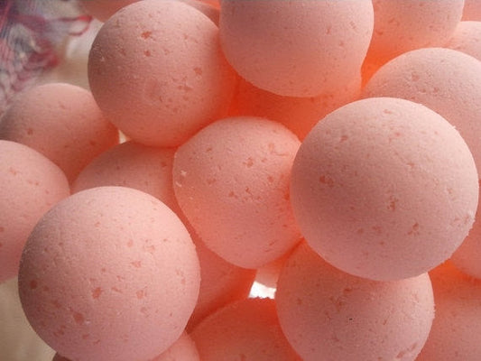 14 bath bombs Ginger Peach (Pier 1 Type) gift bag bath fizzies, great for dry skin, shea, cocoa, 7 ultra rich oils