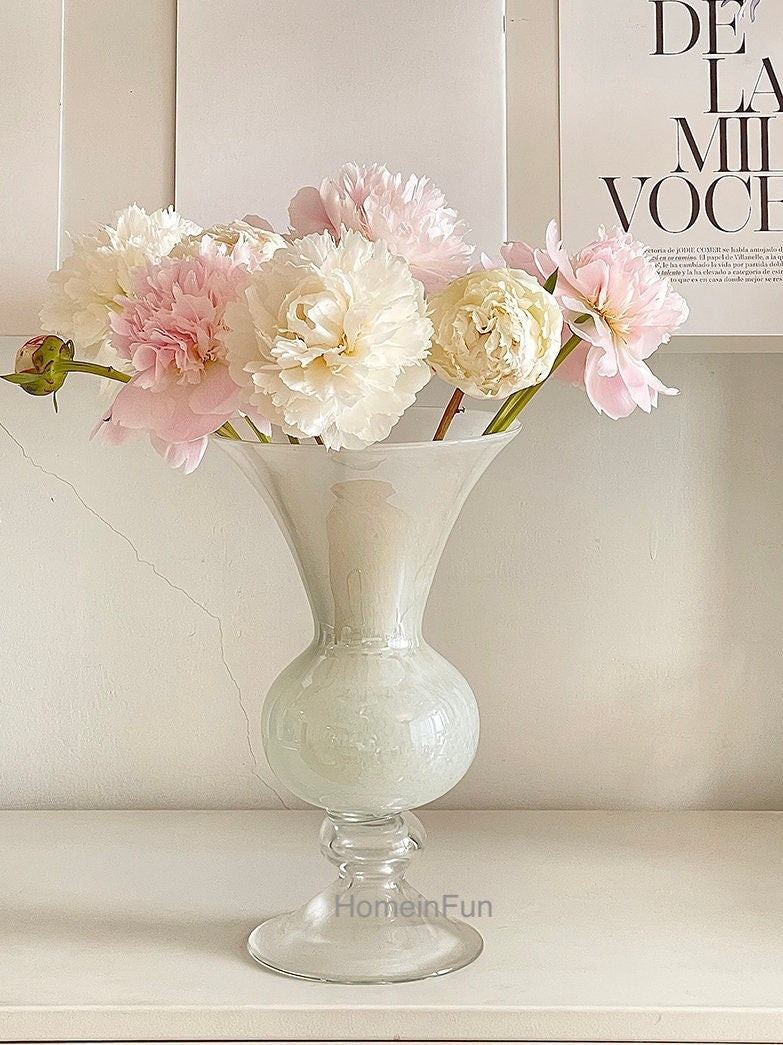 Retro Style Glass Vase-1