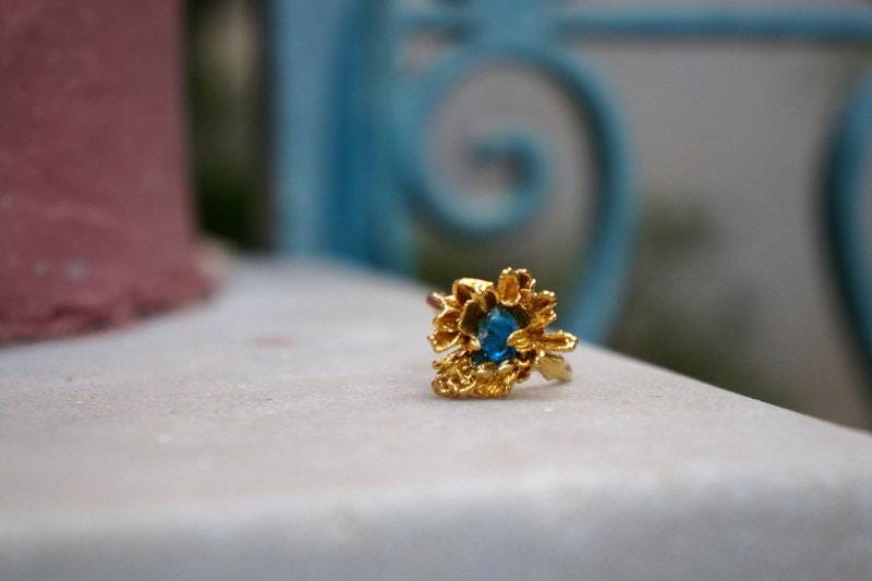 Wild Daisy Ring: Sterling Silver with Bright Blue Murano Glass-1