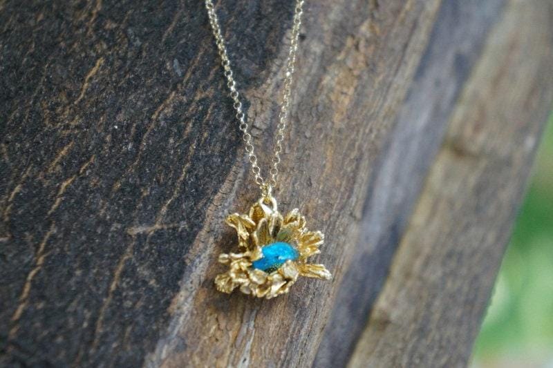 Pressed Daisy Pendant Necklace: Gold on Sterling Silver with Blue Murano-3