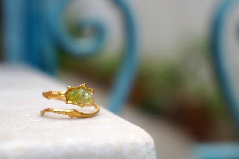 Sea Shell Ring, Sterling Silver with Green Murano Glass, Gold-Plated Eco Jewelry-2