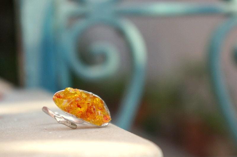 Nature-Inspired Ring: Sterling Silver Mussel Shell with Murano Glass-0