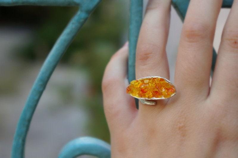 Nature-Inspired Ring: Sterling Silver Mussel Shell with Murano Glass-4