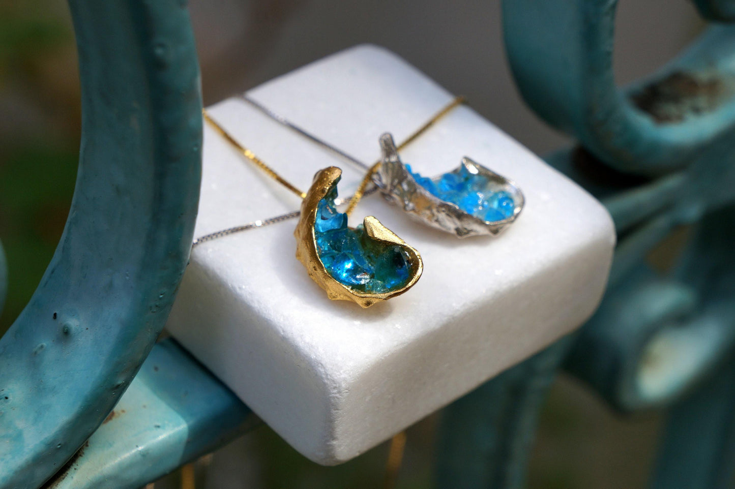Gold Sea Shell Necklace with Blue Murano Glass, Gold-Plated Sterling Silver Jewelry, Gold Pendant, Gift for Her, Birthday Gift for Women-3