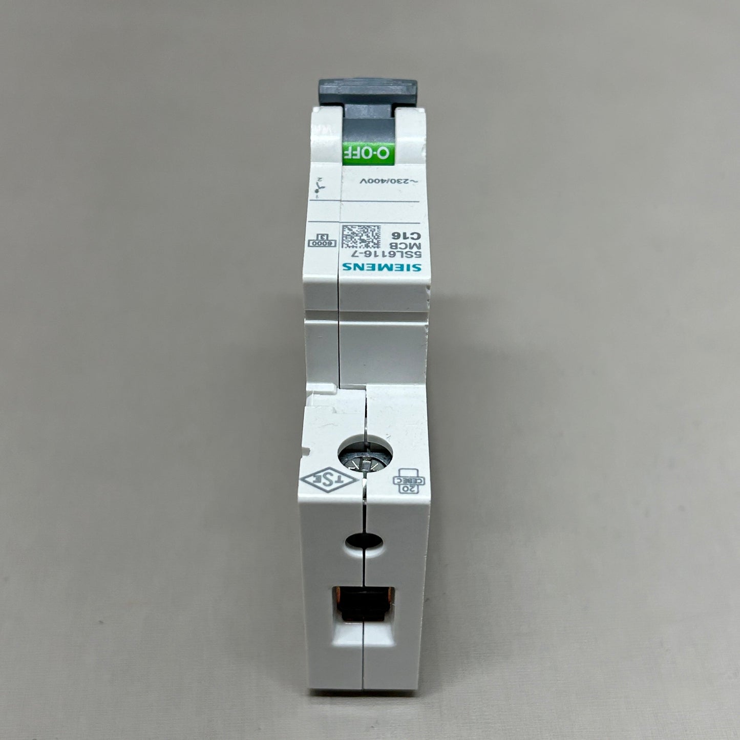 SIEMENS Miniature Circuit Breaker 16 AMP 230-400 VAC Off-White 5SL6116-7 (New)