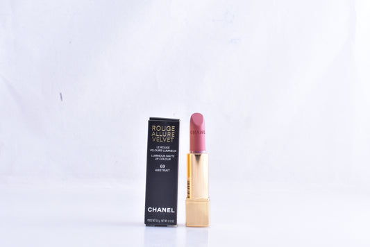 ROUGE ALLURE VELVET #69-abstrait-0