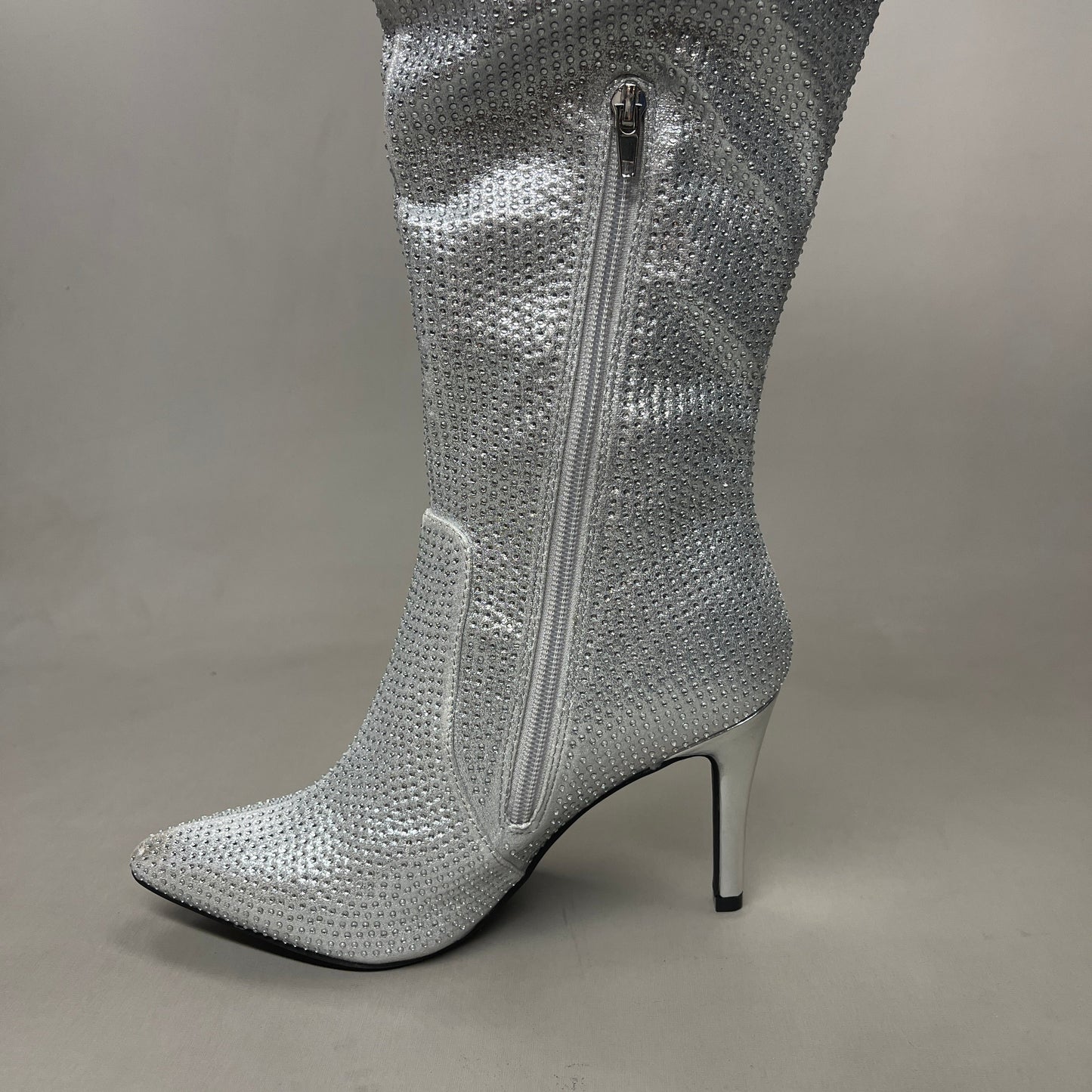 MIA Mackynzie Silver Stone Tall Heeled Boots Sz 9.5M Q100302