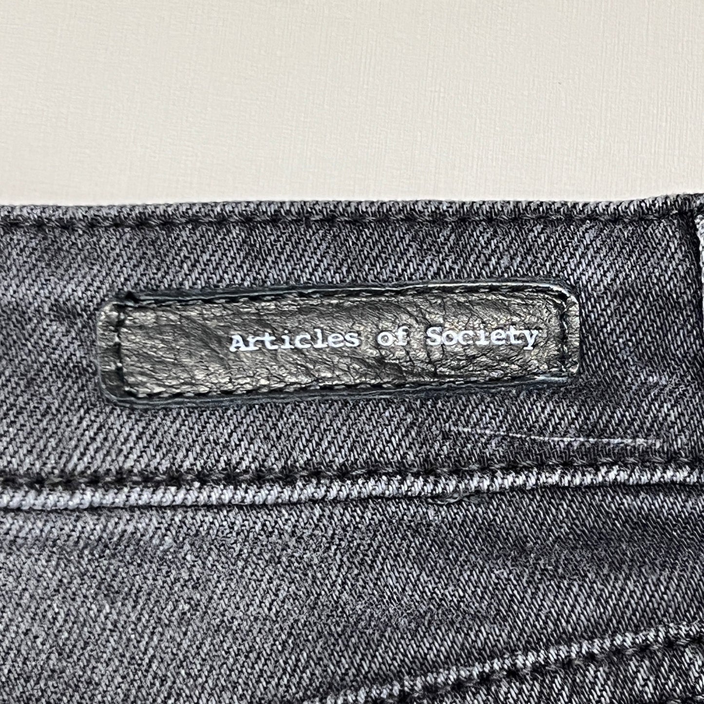 ARTICLES OF SOCIETY Kate Eleele Raw Hem Cropped Jeans Women's Sz 30 Black 4810TQB-720 (New)