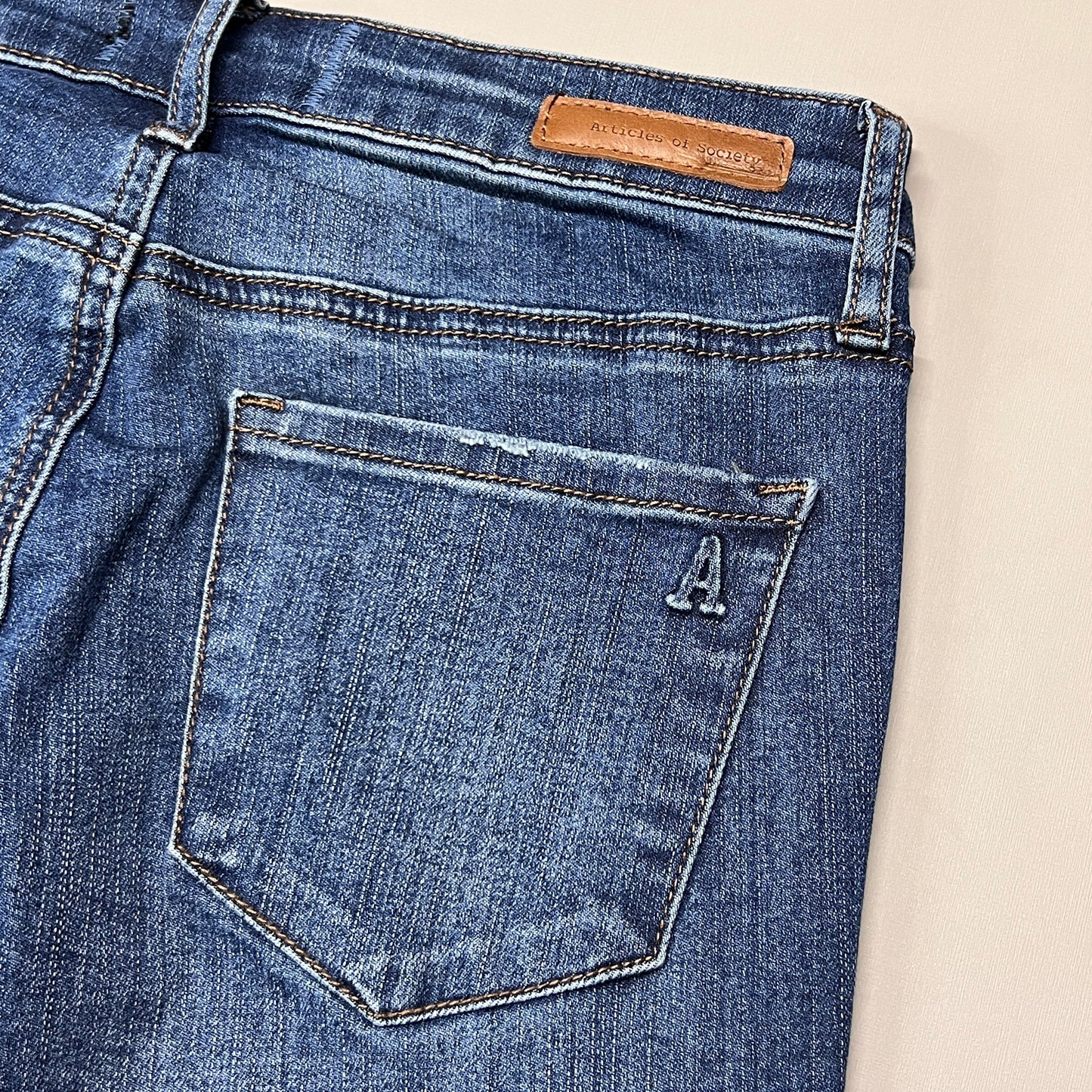 ARTICLES OF SOCIETY Hilo Ripped Denim Jeans Women's Sz 29 Blue 5350PLV-706 (New)