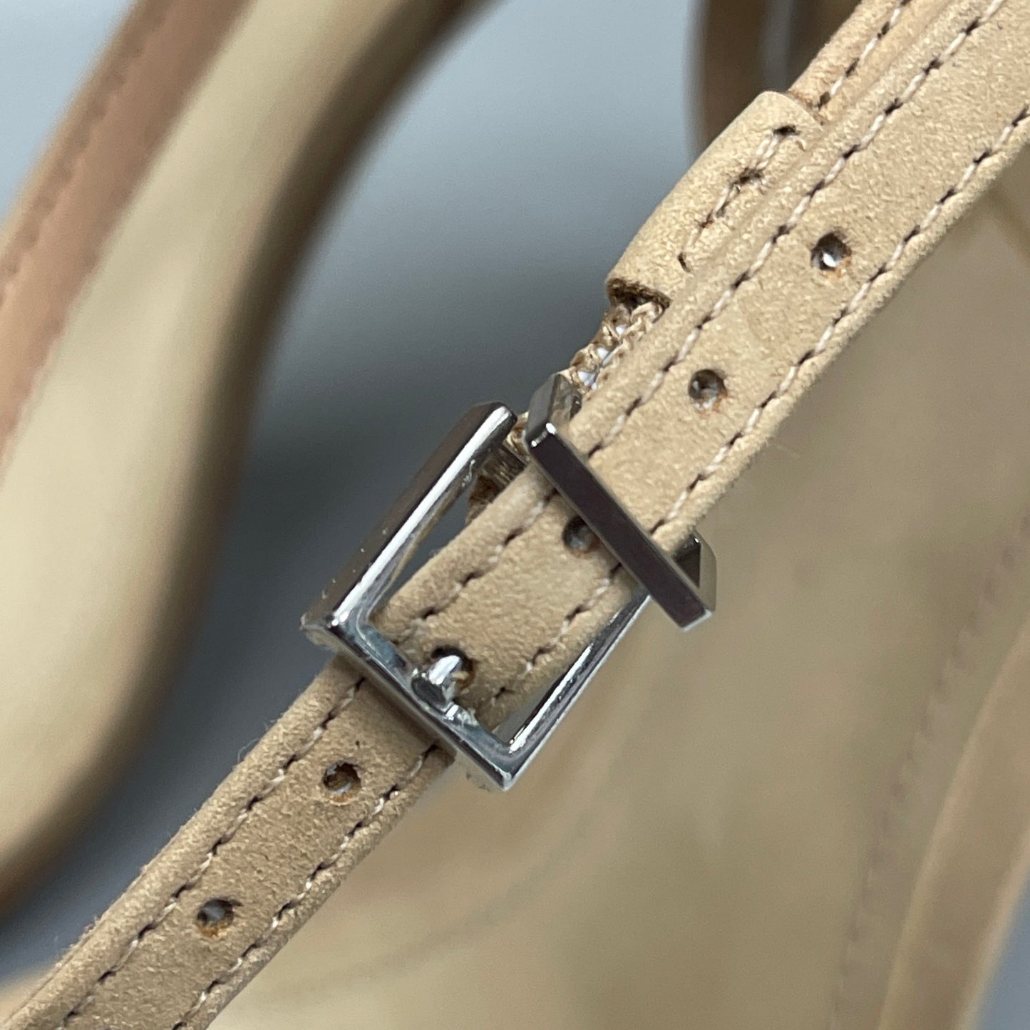 SCHUTZ Peaky Nubuck & Vinyl Multimaterial Women's Sandal Heel Light Nude Sz 6.5B (New)