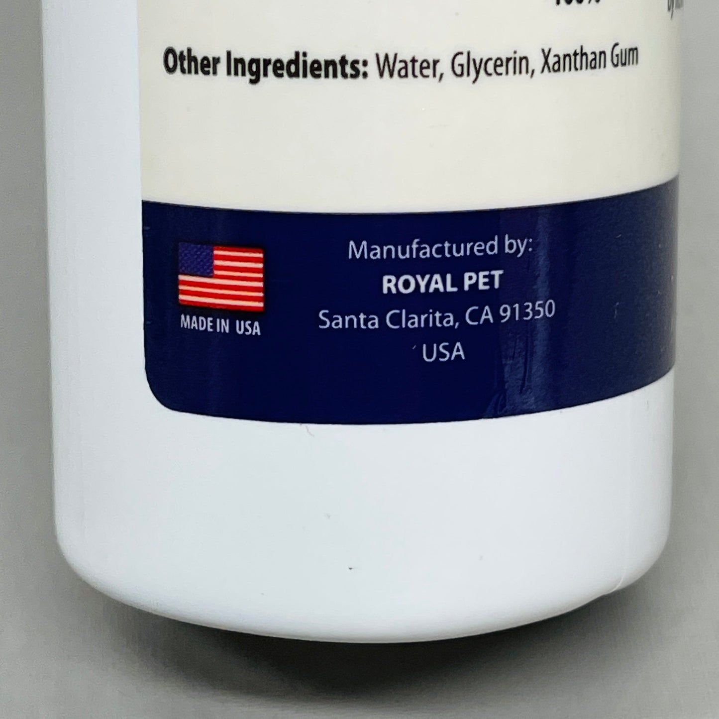 ROYAL PET Natural Flea & Tick Shampoo Solution for Dogs No Harmful Pesticides Soothing Itch Relief USA 8 fl oz
