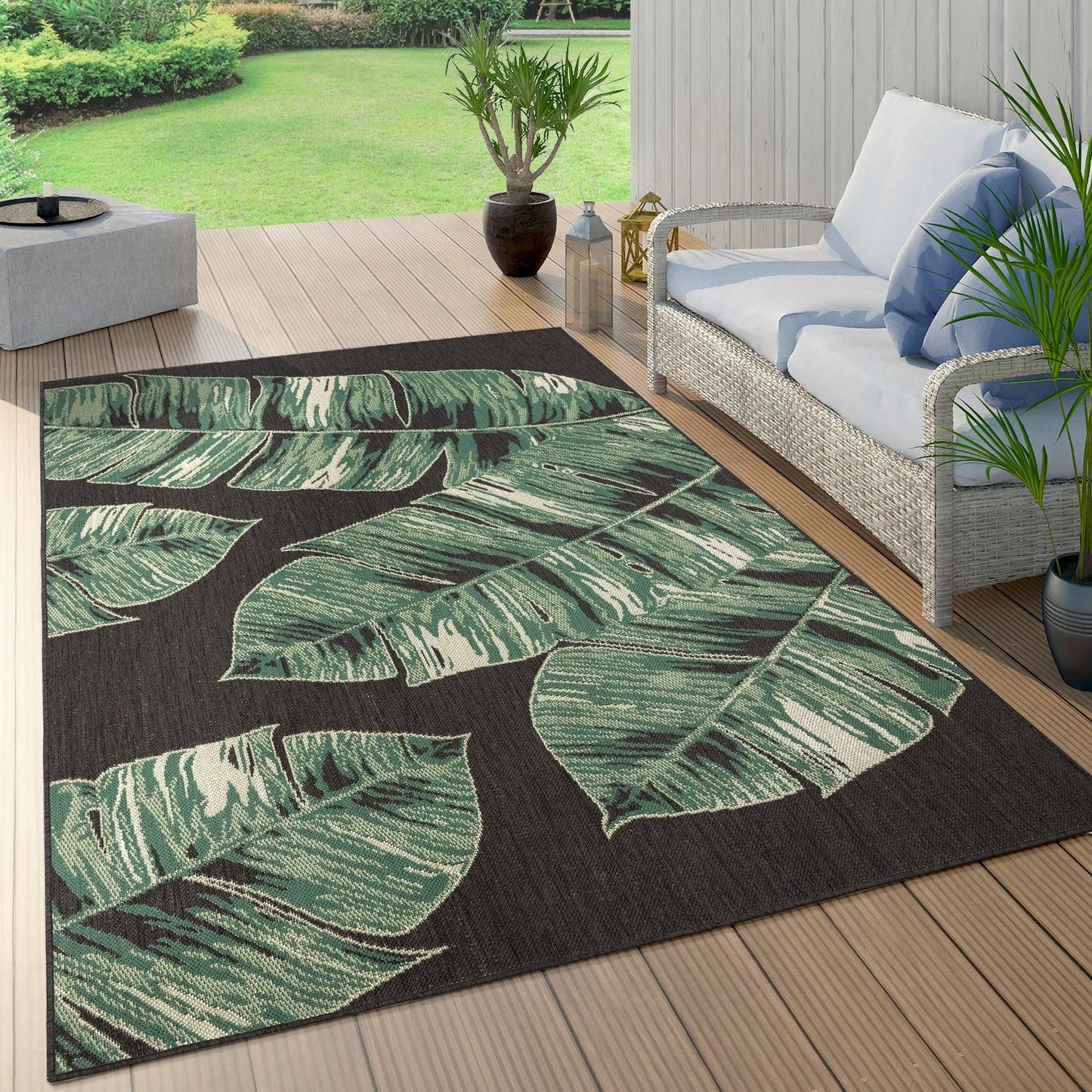In- & Outdoor Rug Ostende Jungle Leaves - Black Green-0