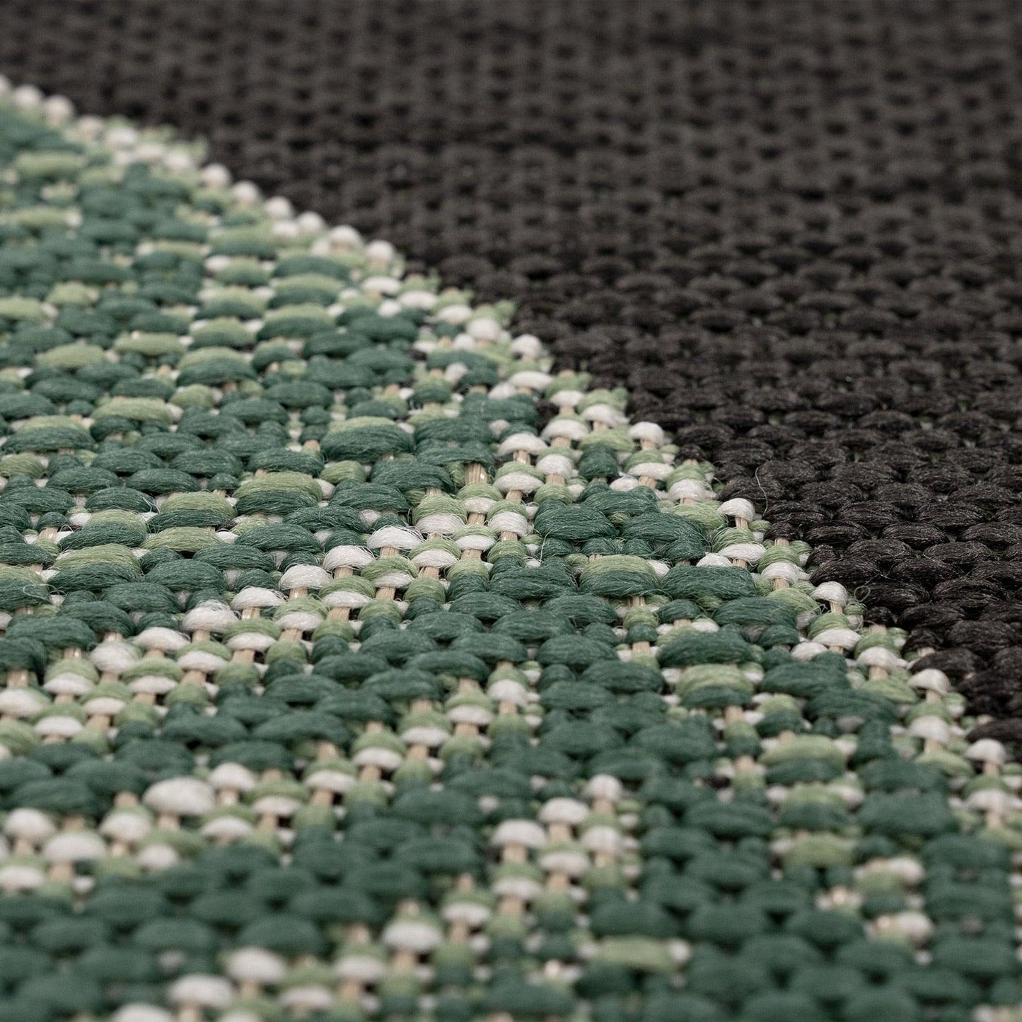 In- & Outdoor Rug Ostende Jungle Leaves - Black Green-3