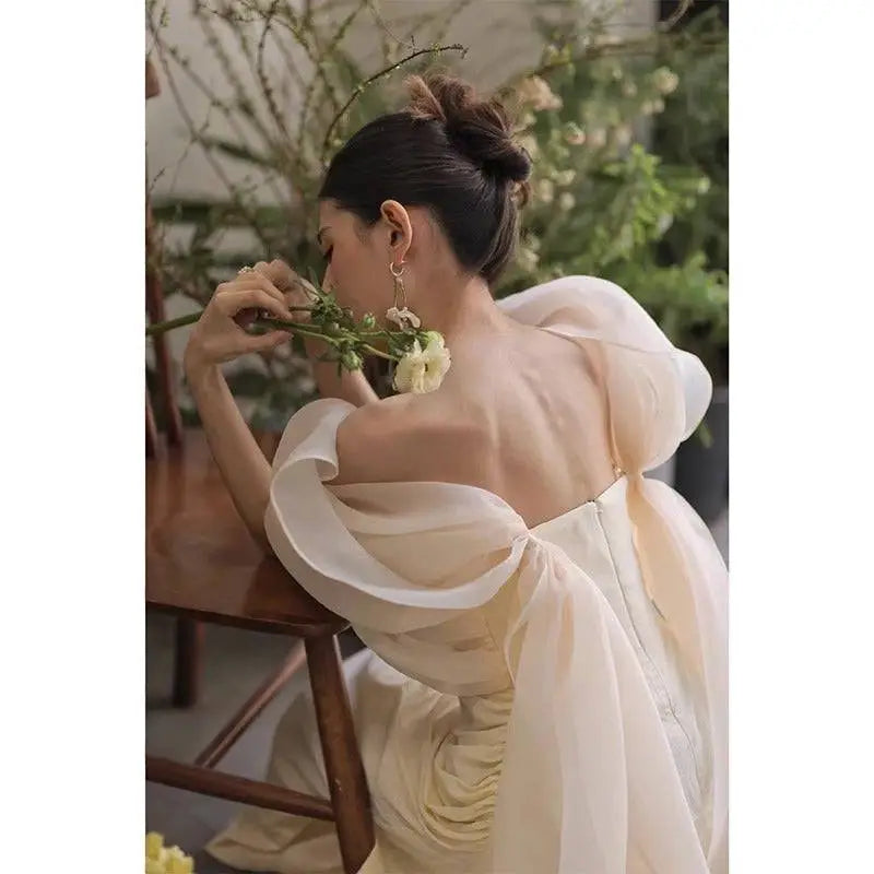 Ivory Satin Outdoor Travel Shooting Light Yarn Gown