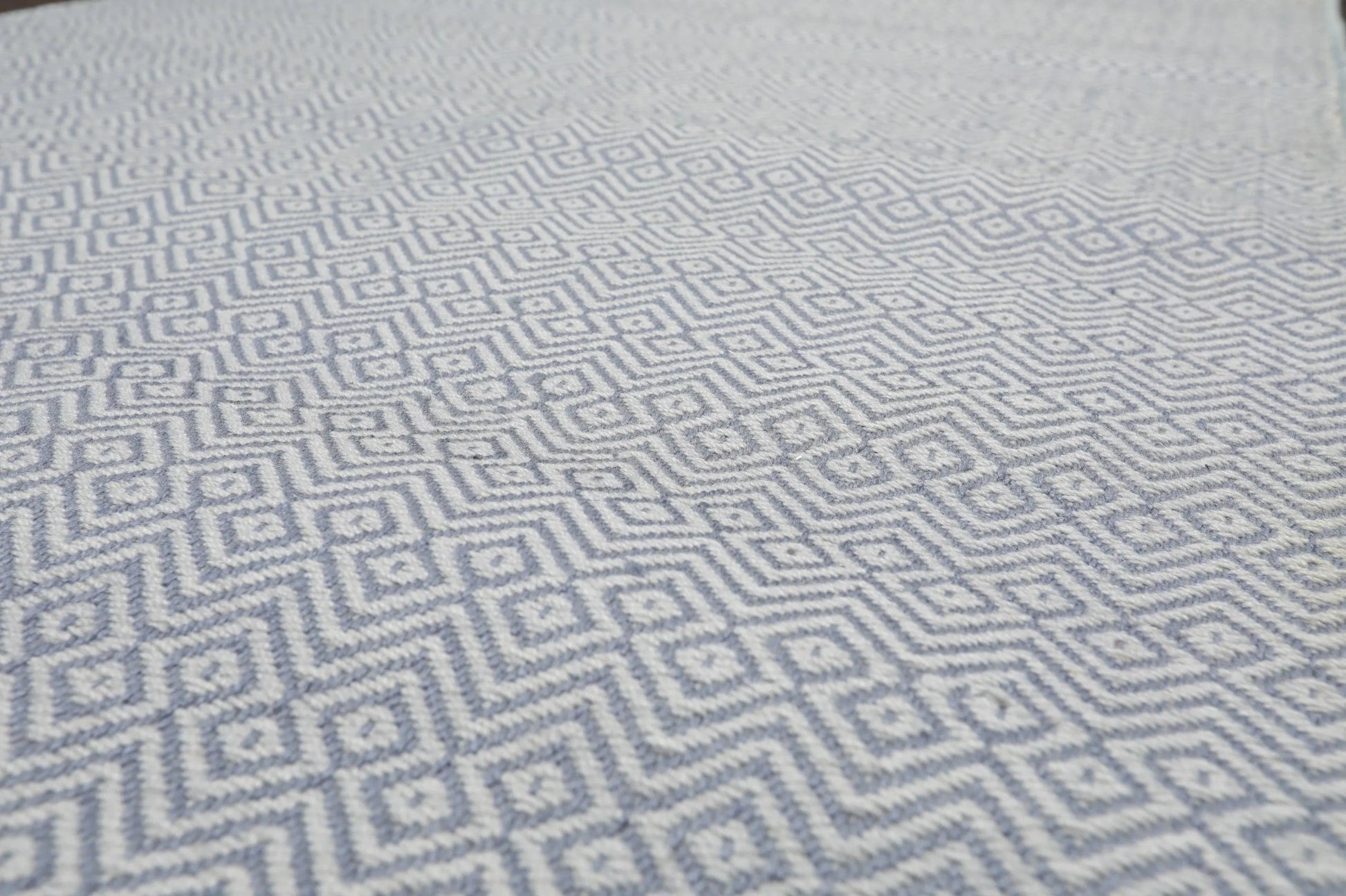Multi Size Tone on Tone Blue Hand Tufted Wool Modern & Contemporary Oriental Area Rug-4