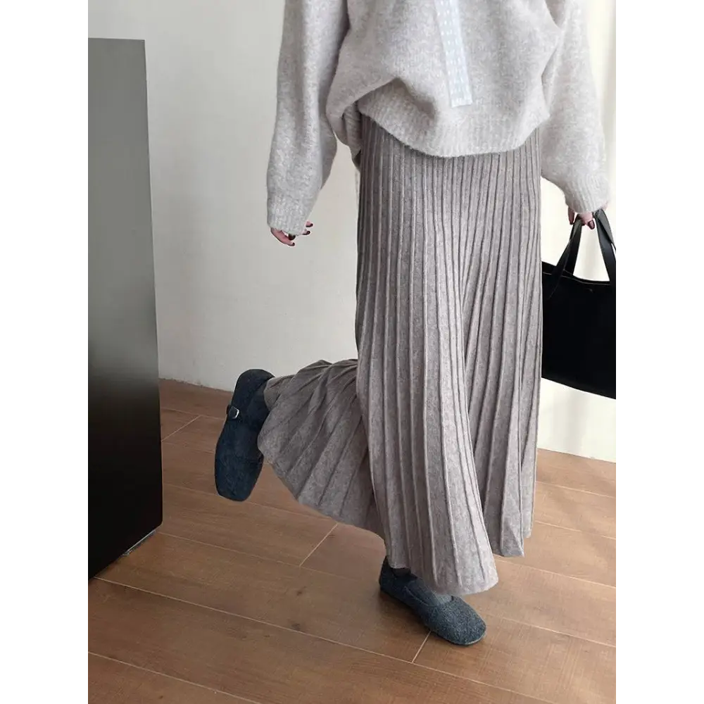 Korean Elastic Waist Knitted Pleated Midi Skirt