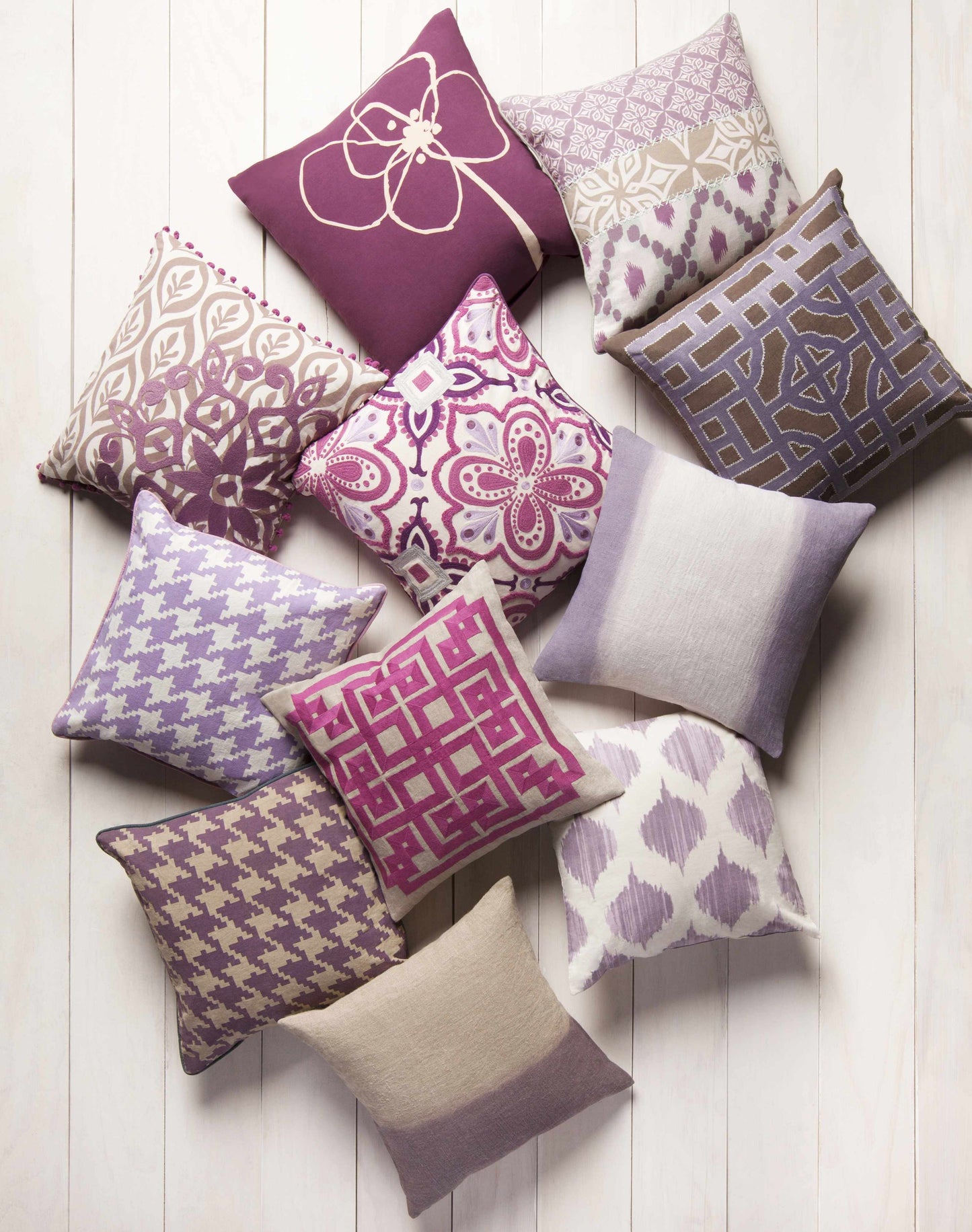 Mundoolun Mauve Geometric Pattern Throw Pillow - Clearance-2