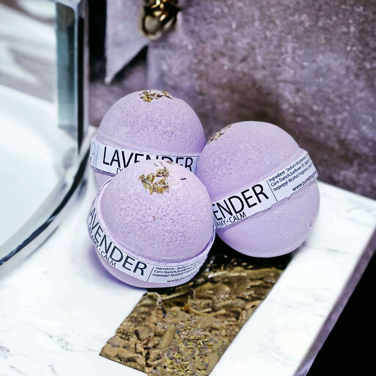 Dreamy and Calm Lavender Bath Bomb-4