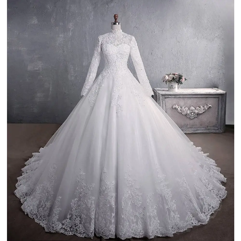 Long Sleeve Lace Wedding Dress with Large Tail