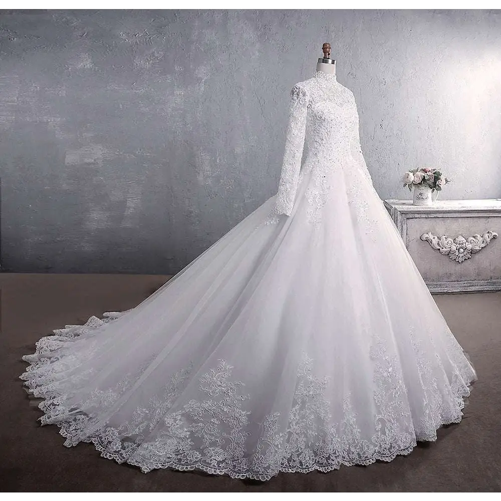 Long Sleeve Lace Wedding Dress with Large Tail