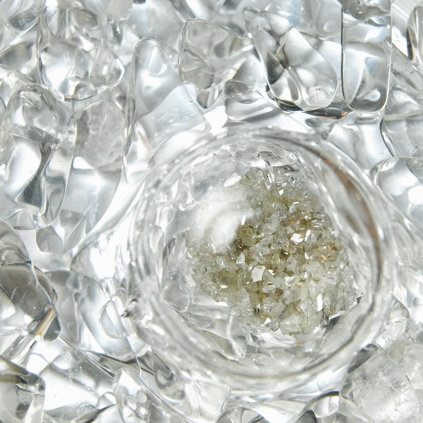 ViA DIAMONDS | Genuine Diamond Slivers (4ct.) & Clear Quartz