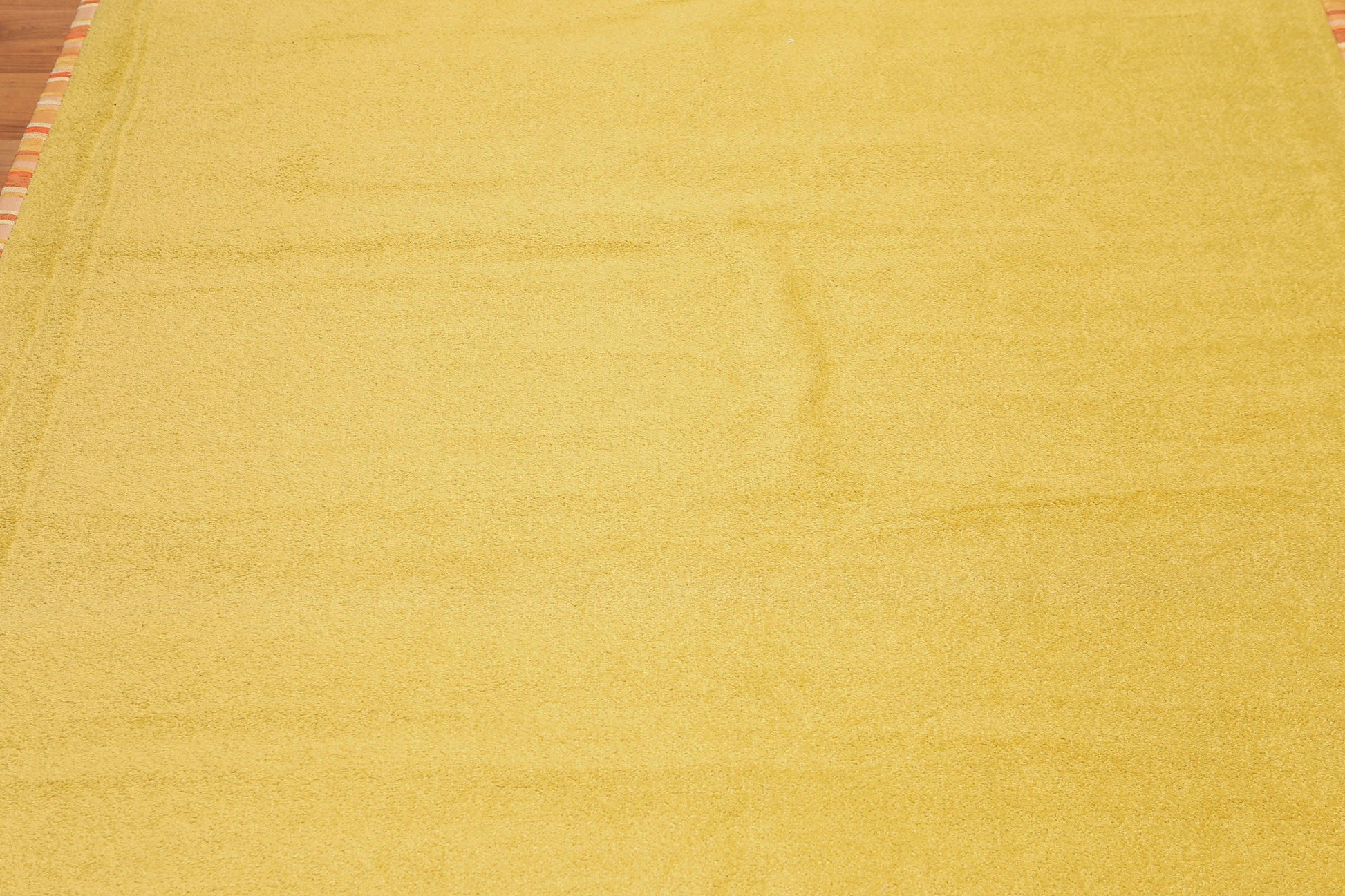 5'3" x 7'9" Modern 100% Polypropylene Area Rug Gold-3